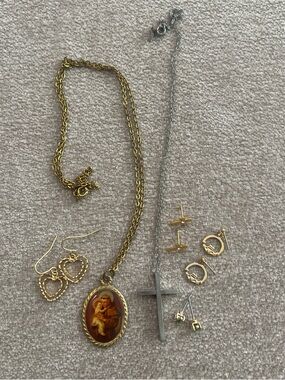 Religious Jewelry Lot